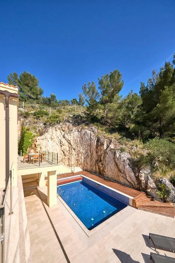 Villa Diamond By Cap Vermell Estate كانياميل